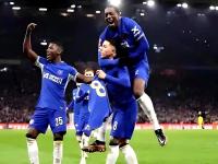 IM电竞游戏-球队默契配合，夺得胜利领先全场