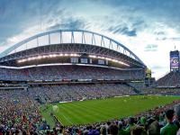 IM电竞博彩-戈贝尔的无声宣言，当骑士铁骑遇上掘金高原，他用防守重定义比赛