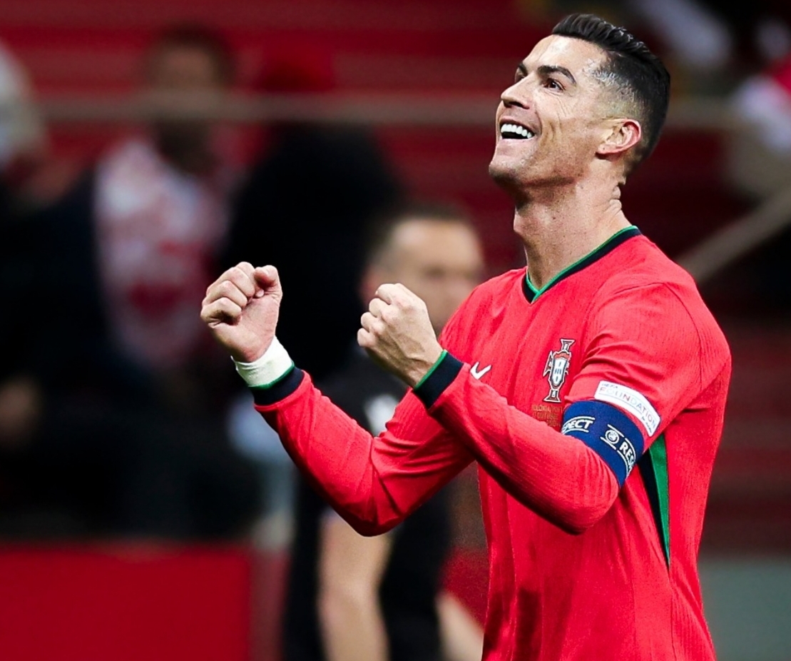 包含超级球星披荆斩棘,带领球队一路高歌猛进的词条 包含超级球星披荆斩棘,带领球队一路高歌猛进的词条