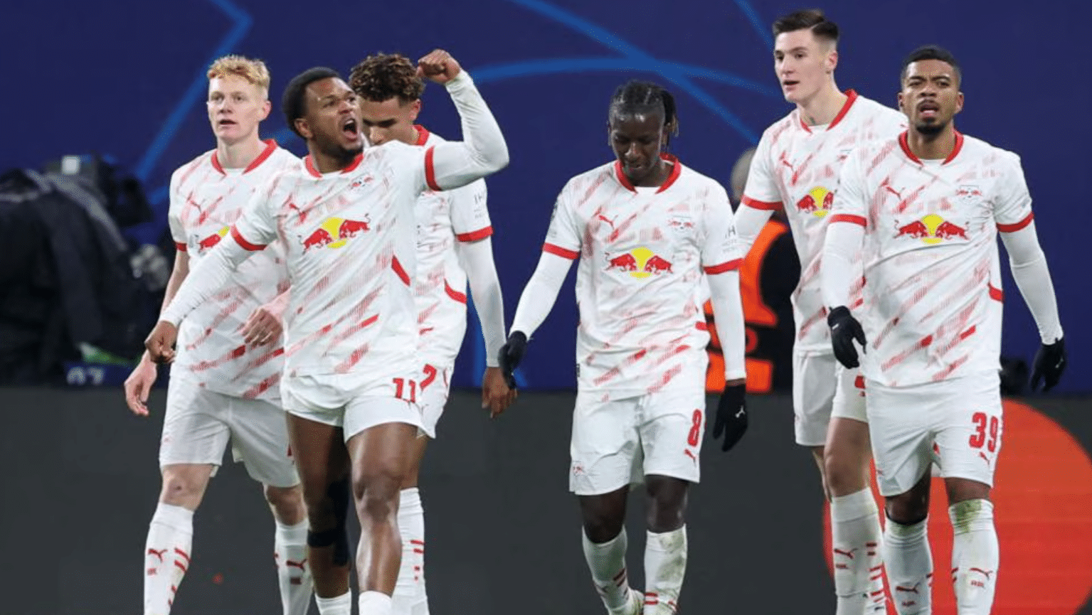 包含超级球星披荆斩棘,带领球队一路高歌猛进的词条 包含超级球星披荆斩棘,带领球队一路高歌猛进的词条