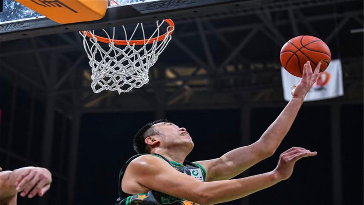 关于吉林队迎战胜利,扩大领先优势的信息 关于吉林队迎战胜利,扩大领先优势的信息