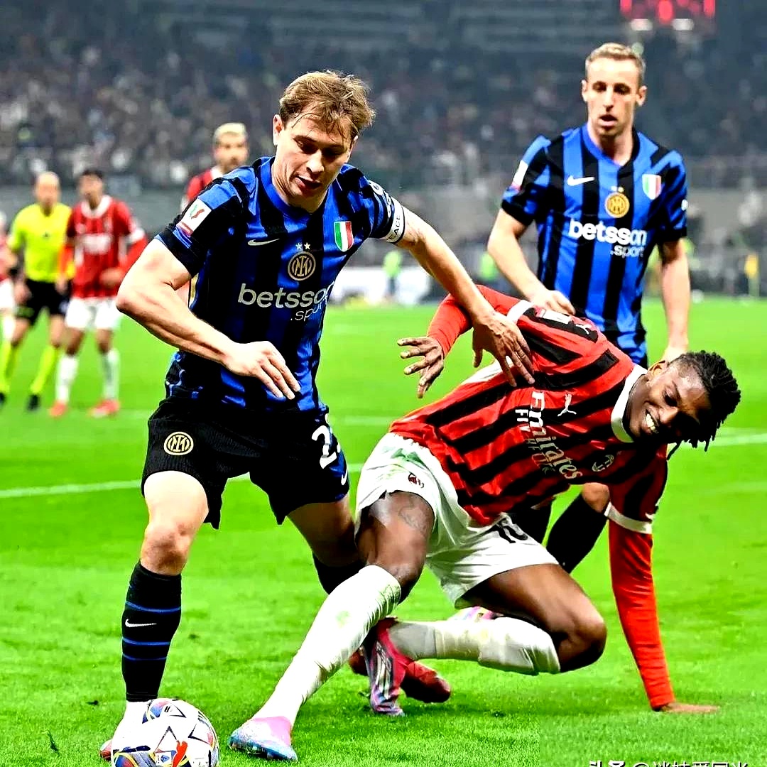 AC米兰战术受挫,下场比赛需全队作战 AC米兰战术受挫,下场比赛需全队作战