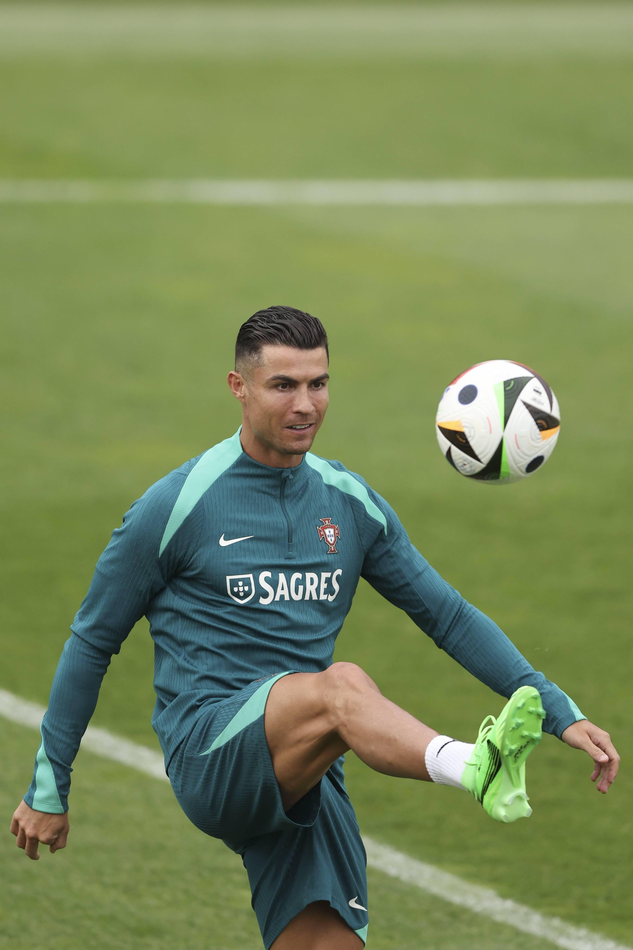 欧洲足球赛事精彩不断,球员实力无限的简单介绍 欧洲足球赛事精彩不断,球员实力无限的简单介绍