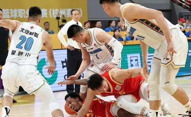 北京首钢遭遇连败，险胜对手力保不败的简单介绍