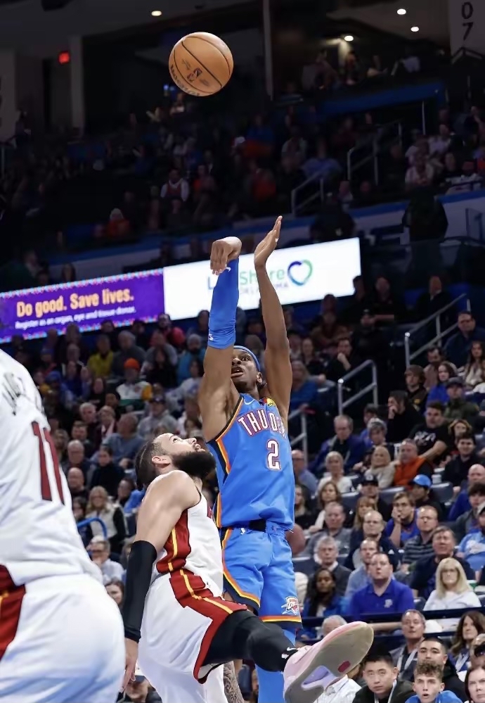 热火主场大胜黄蜂,继续领跑联盟的简单介绍 热火主场大胜黄蜂,继续领跑联盟的简单介绍