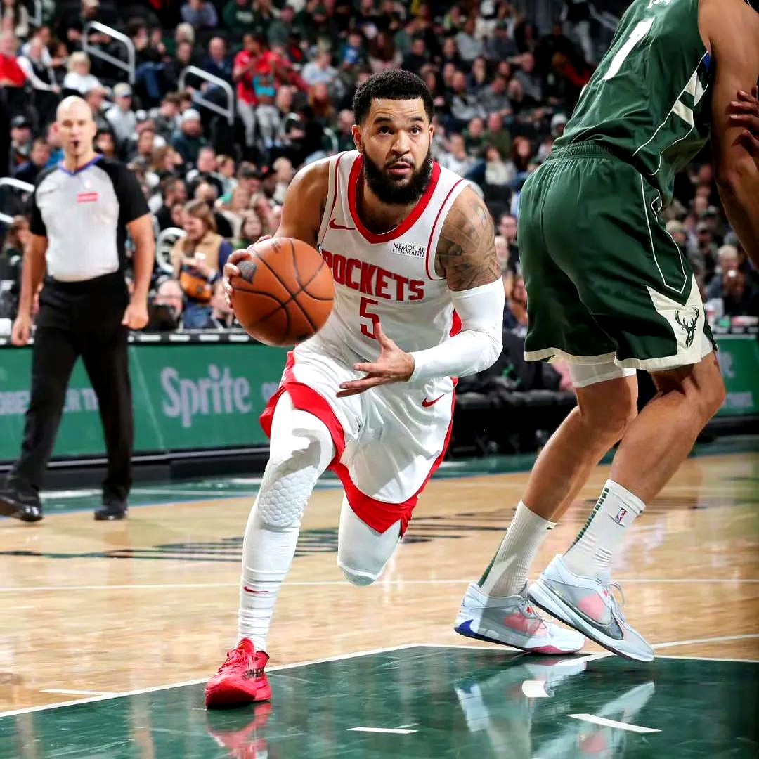 火箭翻盘青岛队,范弗利特状态火热的简单介绍 火箭翻盘青岛队,范弗利特状态火热的简单介绍