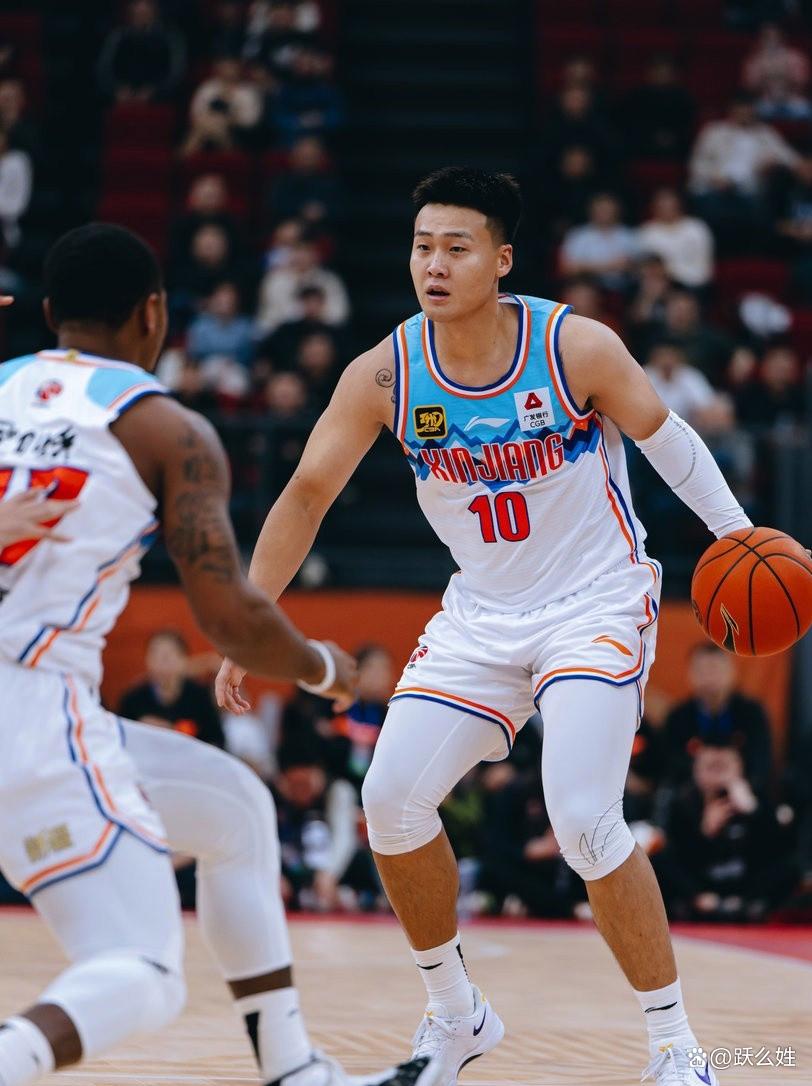 新疆队逆转江苏队，布克扛起全队